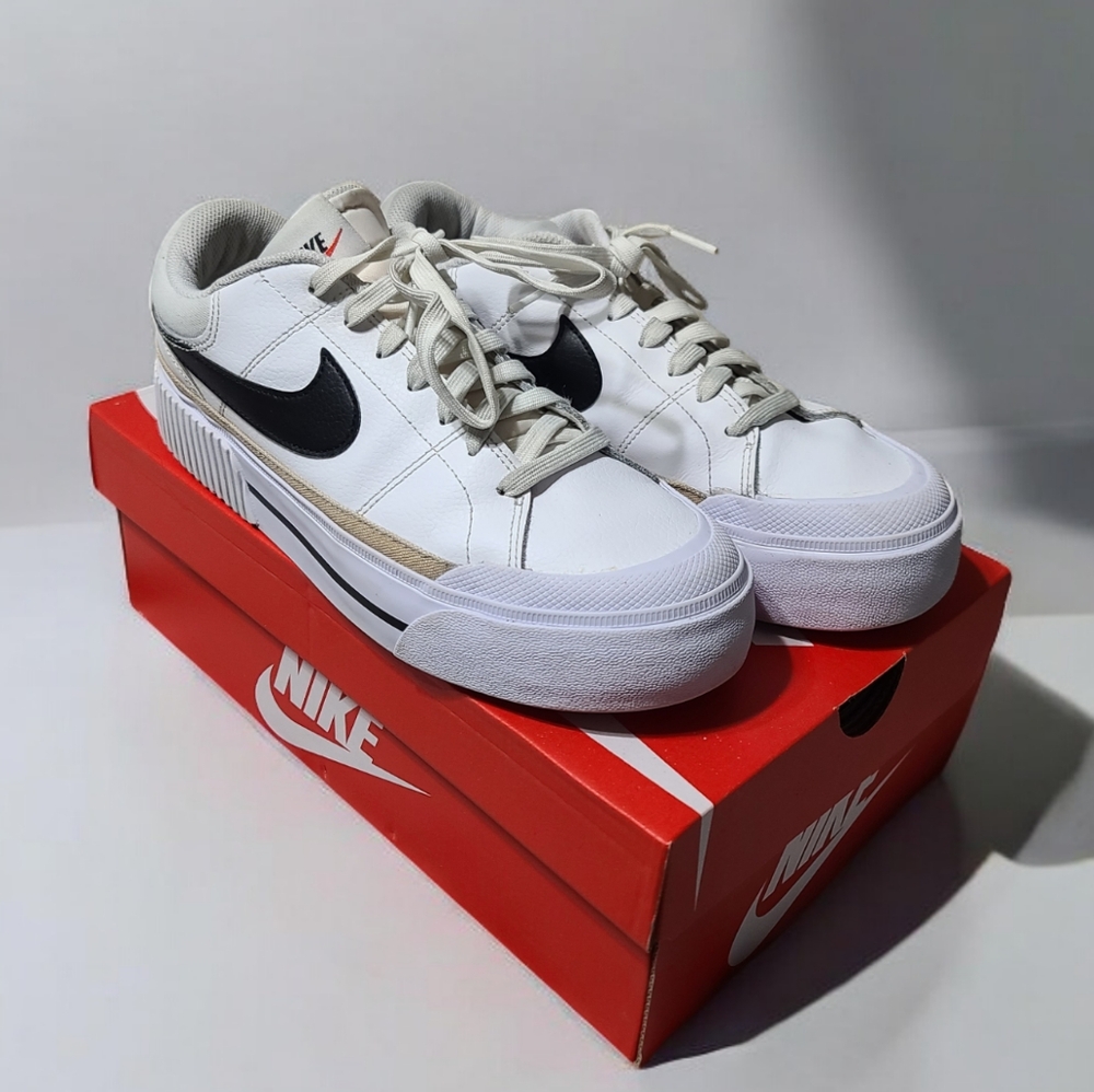 Nike Court Legacy Lift